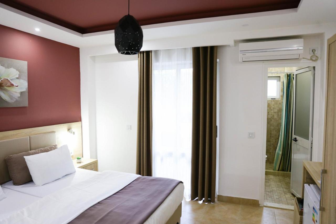 La Hacienda Hotel อุลซิน ภายนอก รูปภาพ